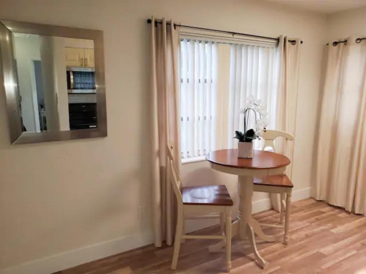 Sophisticated Dania Beach Suites Near The Beach Екстериор снимка