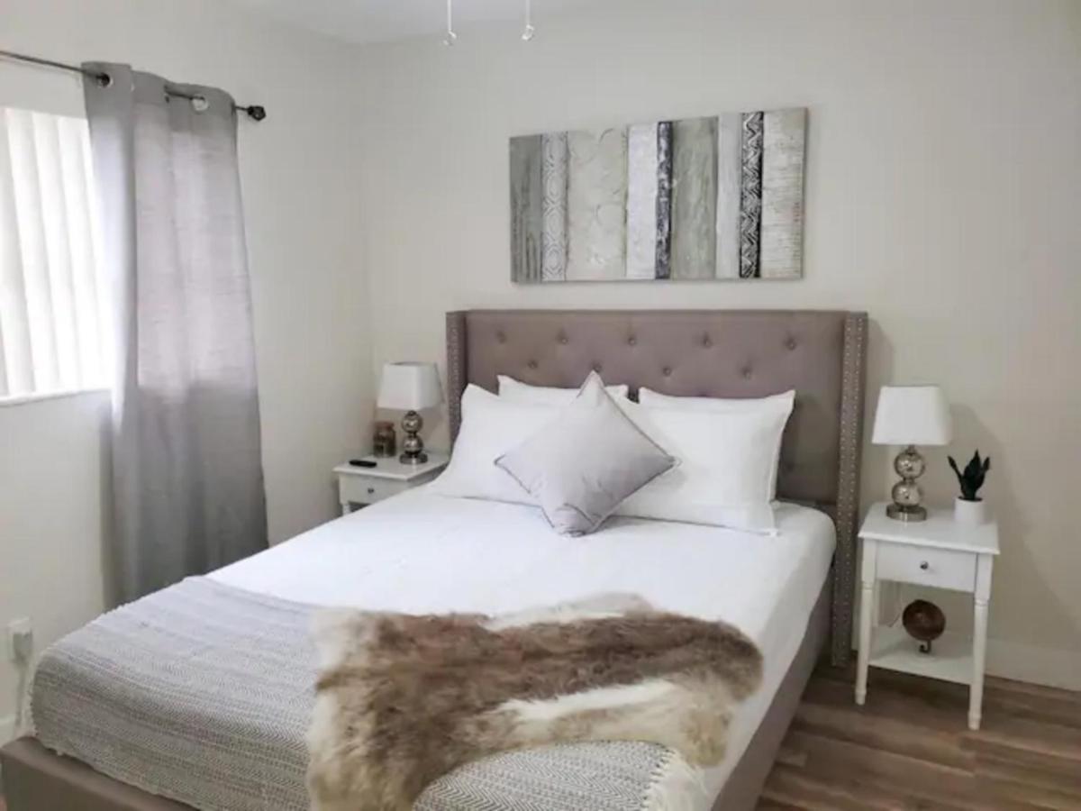 Sophisticated Dania Beach Suites Near The Beach Екстериор снимка