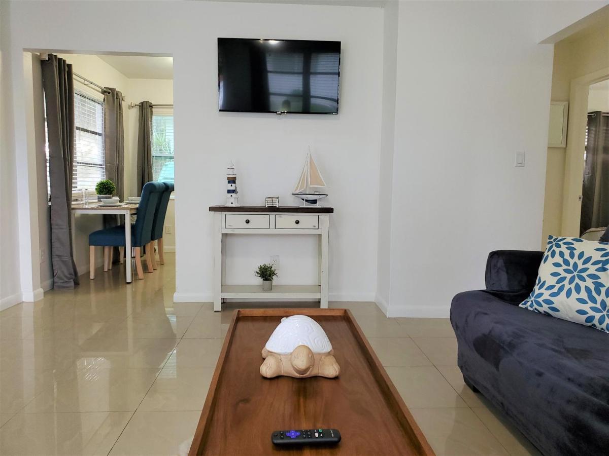 Sophisticated Dania Beach Suites Near The Beach Екстериор снимка