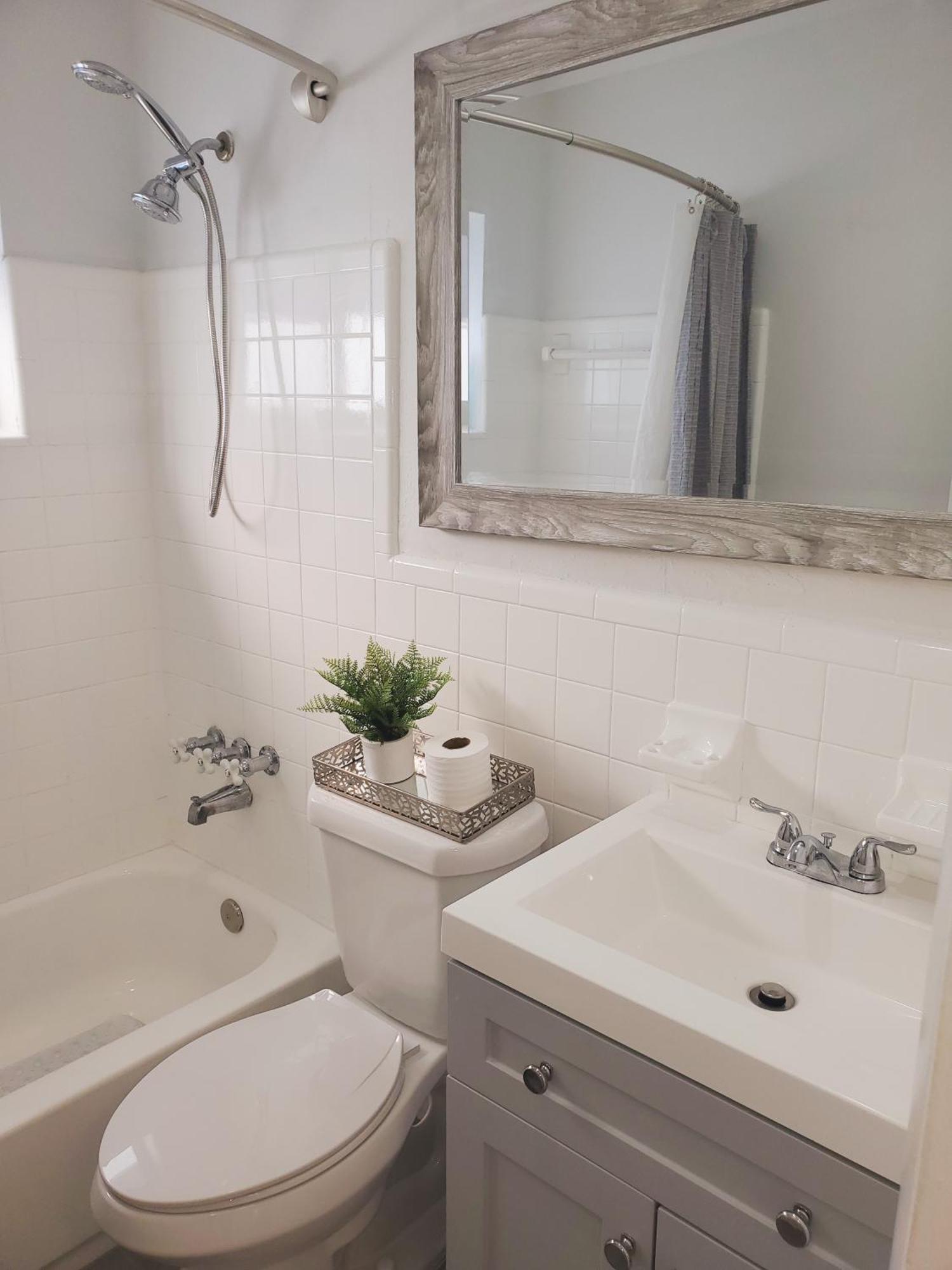 Sophisticated Dania Beach Suites Near The Beach Екстериор снимка